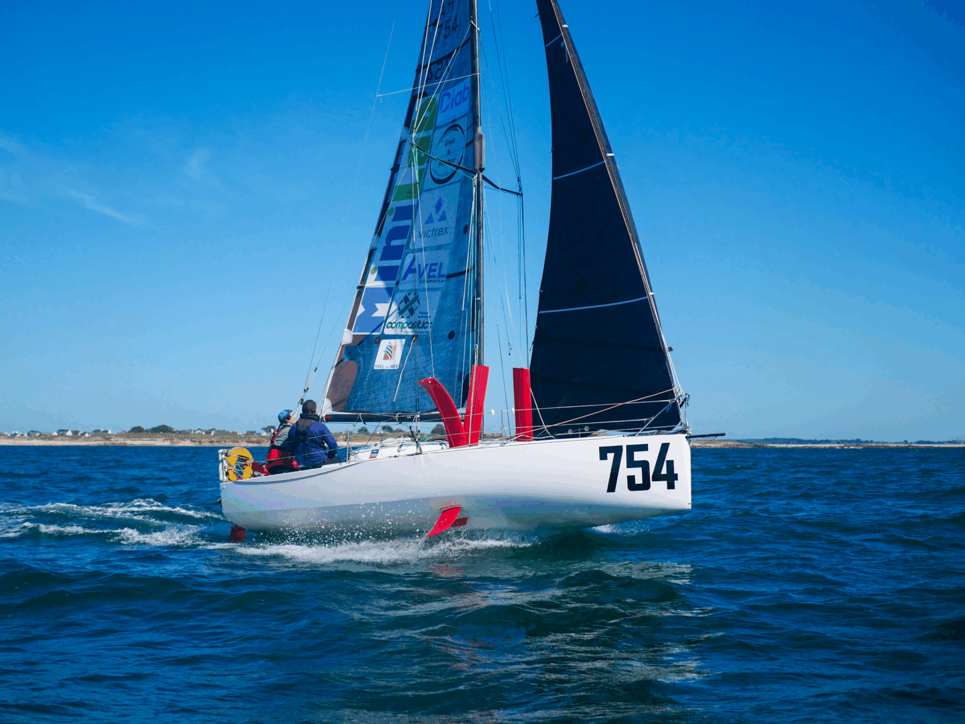 Minilab- des foils recyclables testés en mer pour une navigation durable-carnot-mica